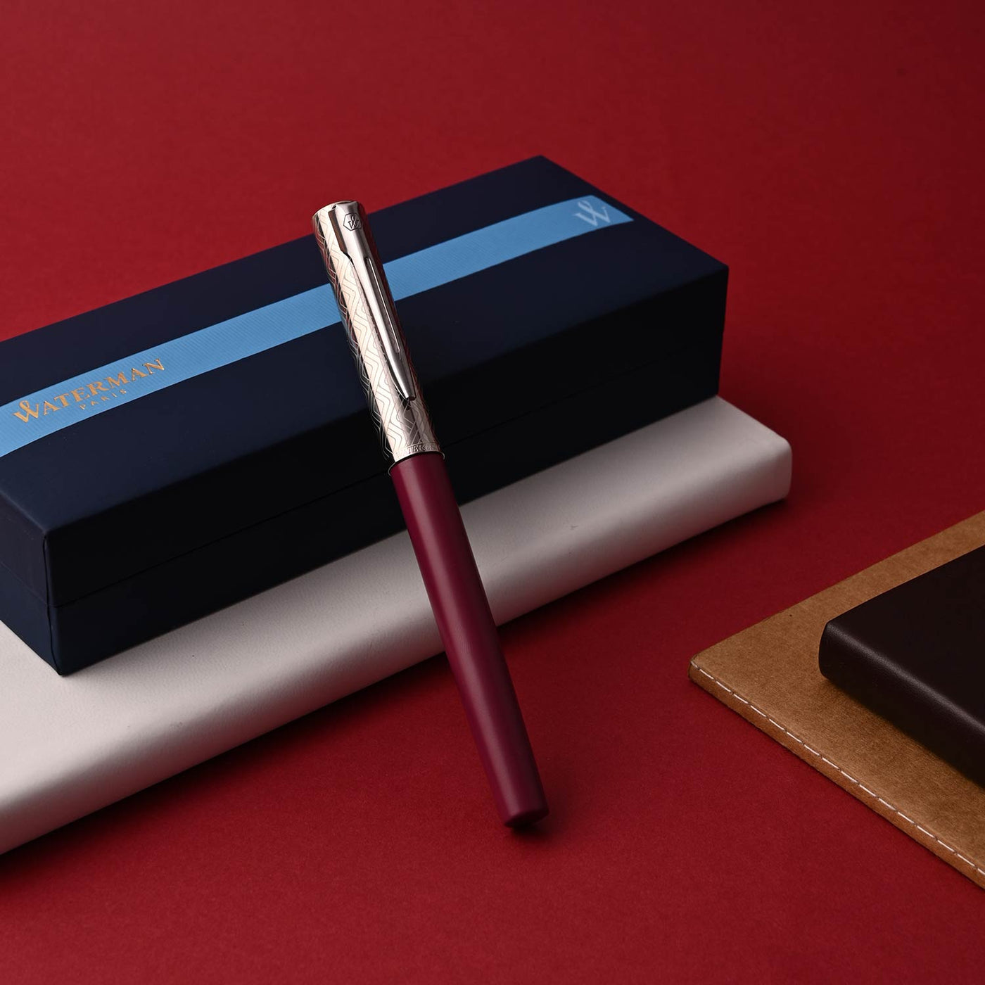 Penna a sfera WATERMAN® modello Allure Deluxe con Penna a sfera WATERMAN® modello Allure Deluxe con