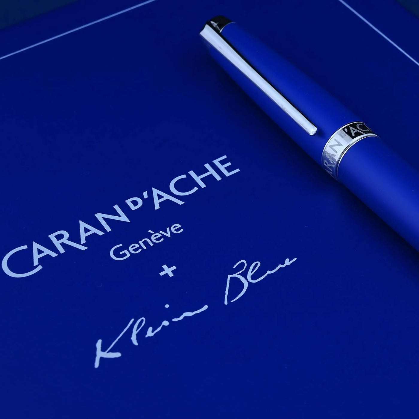 Caran D' Ache Leman Thick Fountain Pen, Klein Blue - 18K Gold Nib 7