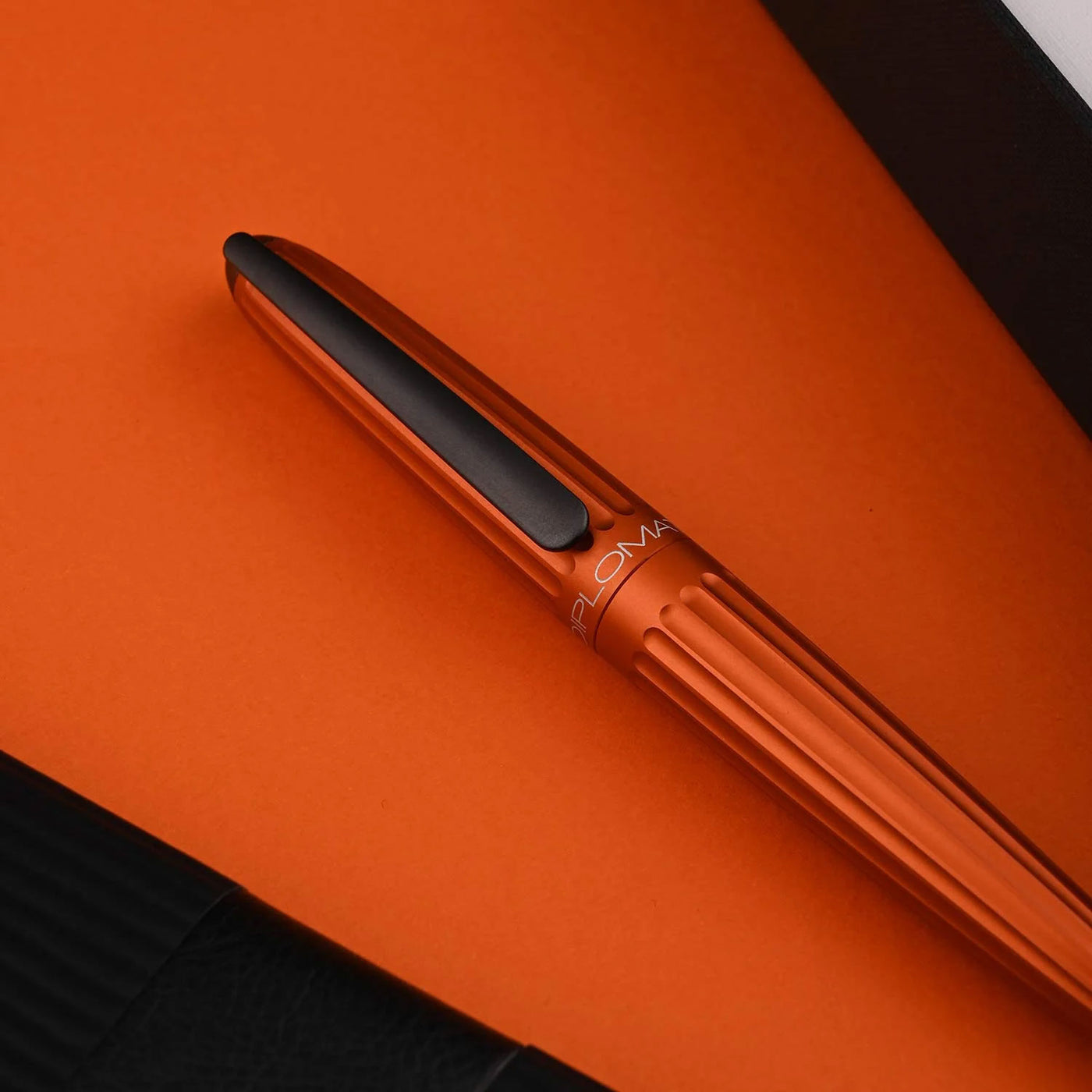 Diplomat Aero Fountain Pen - Orange 3