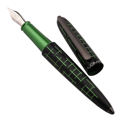 Diplomat Elox Fountain Pen - Matrix Black/Green 4