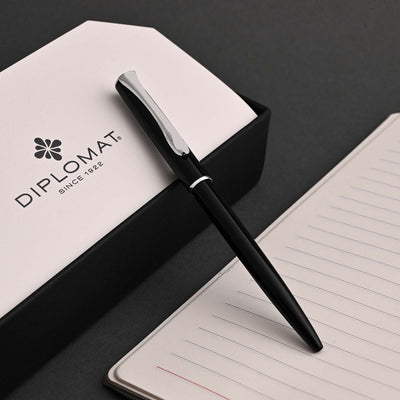 Diplomat Traveller Ball Pen - Black Lacquer CT 6