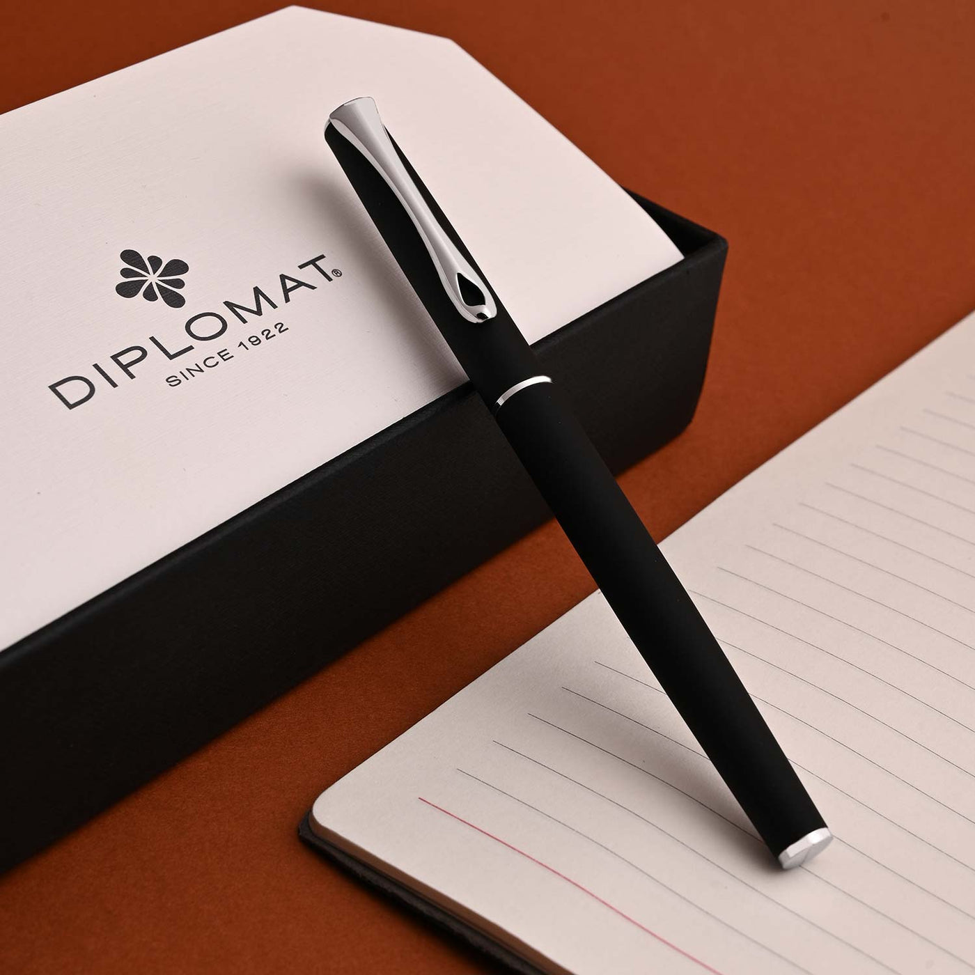 Diplomat Traveller Roller Ball Pen - Lapis Black CT 8