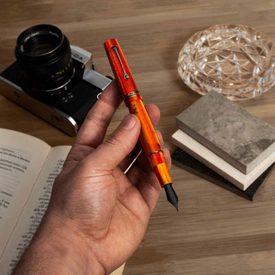 Leonardo Momento Zero Fountain Pen - Mango CT 5