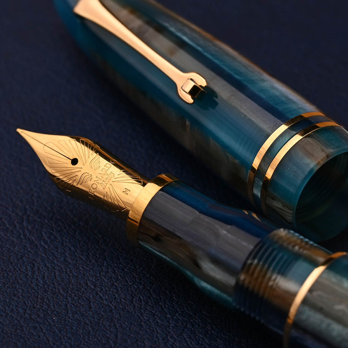 Leonardo Furore Grande Fountain Pen - Hawaii GT 8