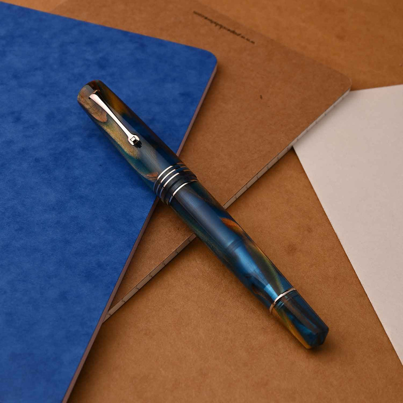 Leonardo MZ Grande 2.0 Fountain Pen - Stardust CT (Special Edition) 15