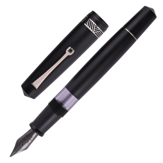 Leonardo Magico Fountain Pen - Glossy Black RT