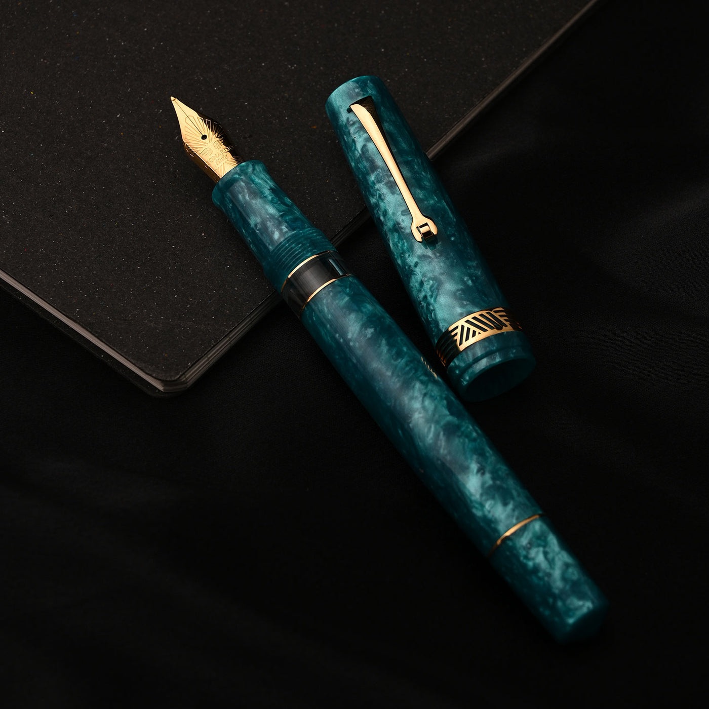 Leonardo Magico Fountain Pen - Smeraldo GT 7