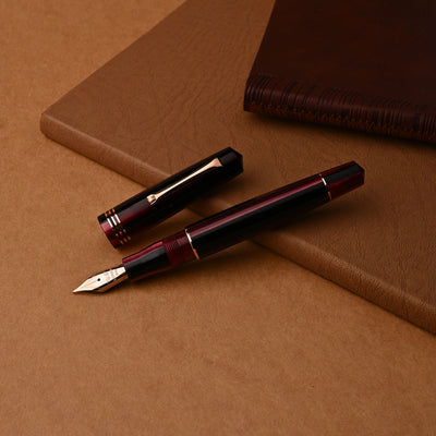 Leonardo Momento Zero Fountain Pen - Prugna RGT 8