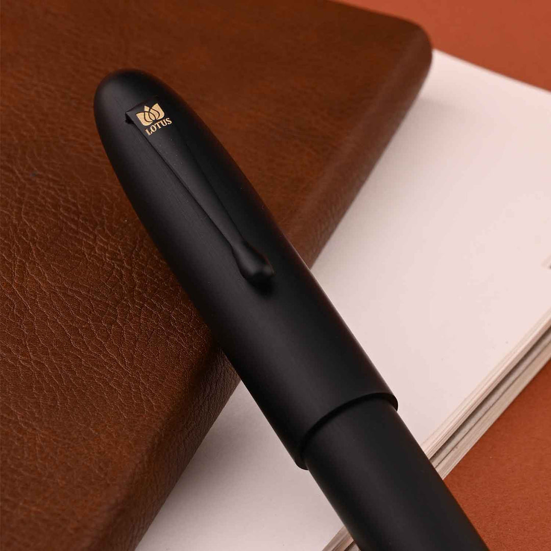 Meet Your Maker – Meg Blackburn, Black Robin Pens — The Pen
