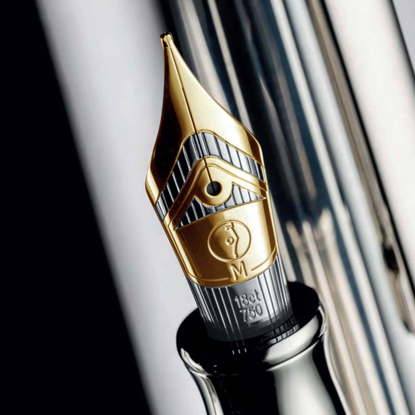 Otto Hutt Design 07 Fountain Pen Silver 18K Gold Nib 3