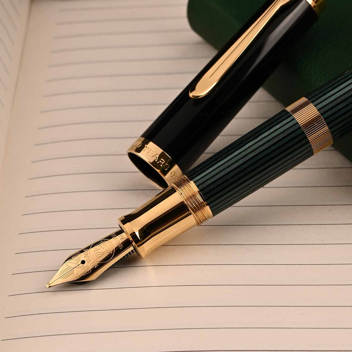 Pelikan 40 Years of Souveran M800 Fountain Pen Black Green (Limited Edition) 7