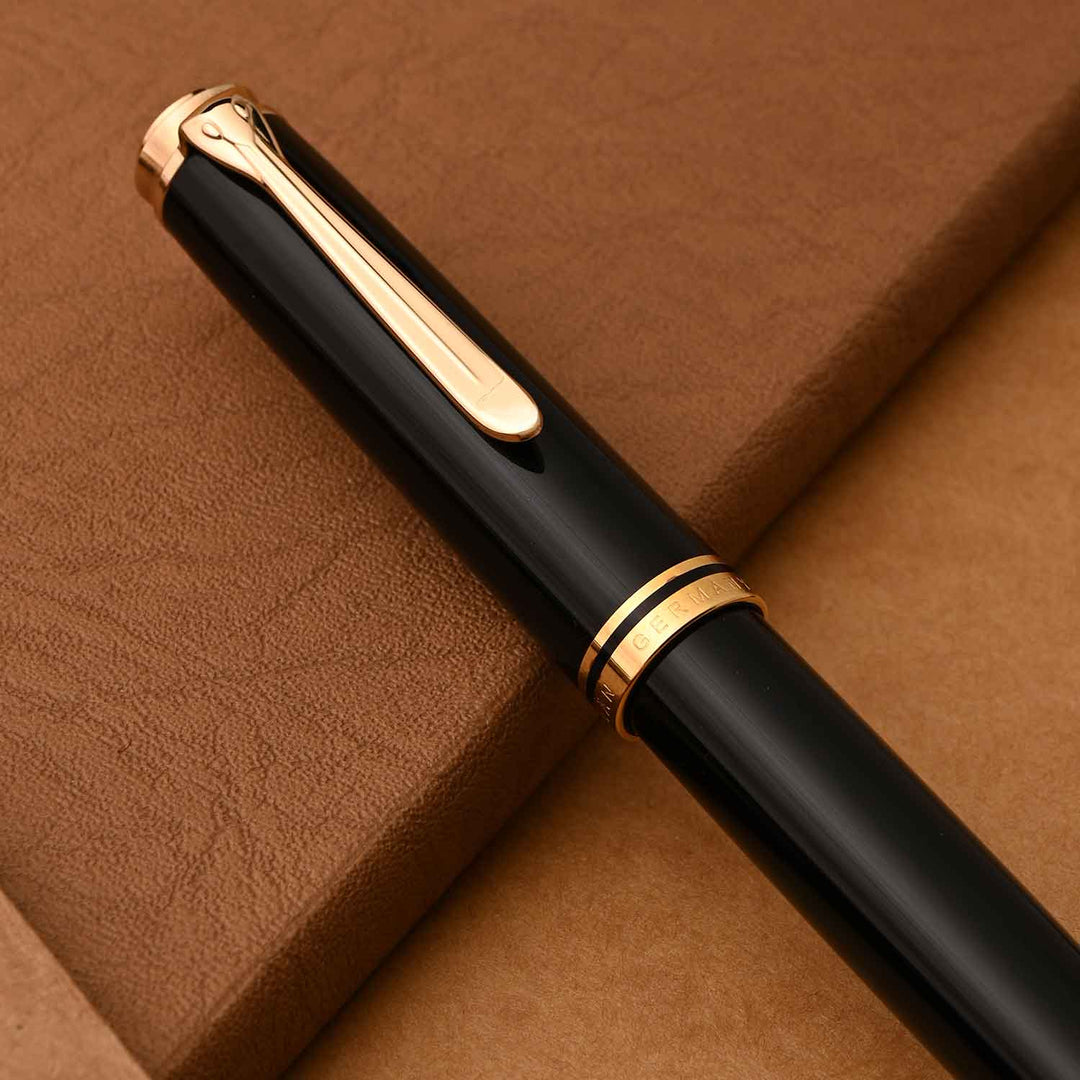 Pelikan Souveran M800 Black-Red Fountain Pen