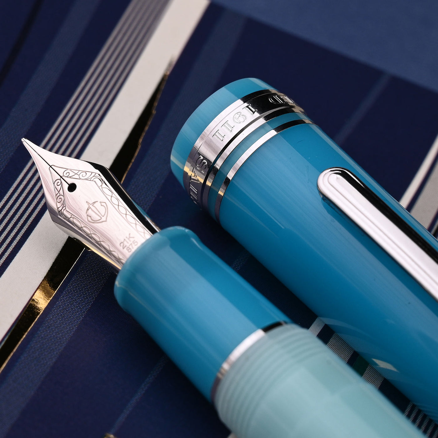 Sailor Professional Gear Cocktail Series Fountain Pen Blue Train (Special Edition) 9