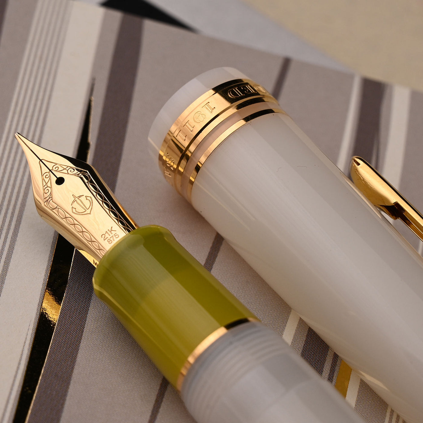 Sailor Professional Gear Cocktail Series Fountain Pen Gin Martini (Special Edition) 7