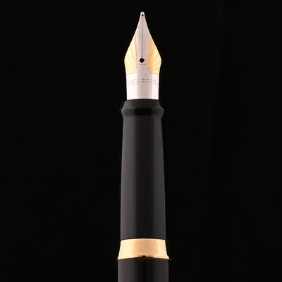 Sheaffer Sagaris Fountain Pen - Glossy Black GT 12