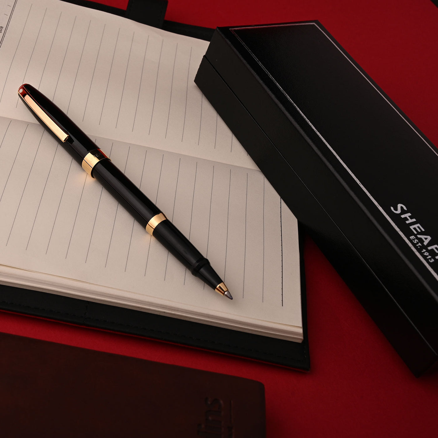 Sheaffer Sagaris Roller Ball Pen - Glossy Black GT 6