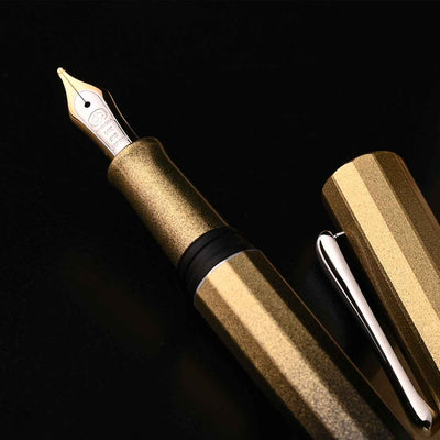 Taccia Iro-Joukei Fountain Pen Gold 14K Gold Nib 11