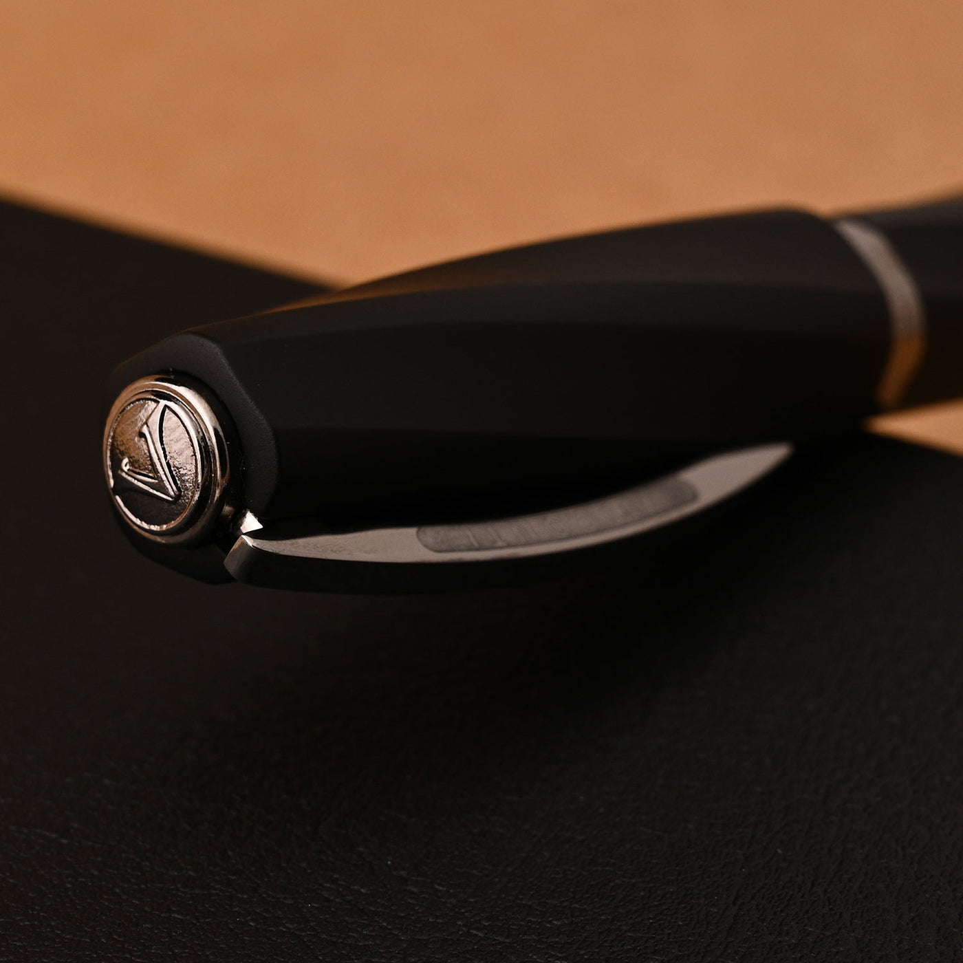 Visconti Divina Fountain Pen - Matte Black 13